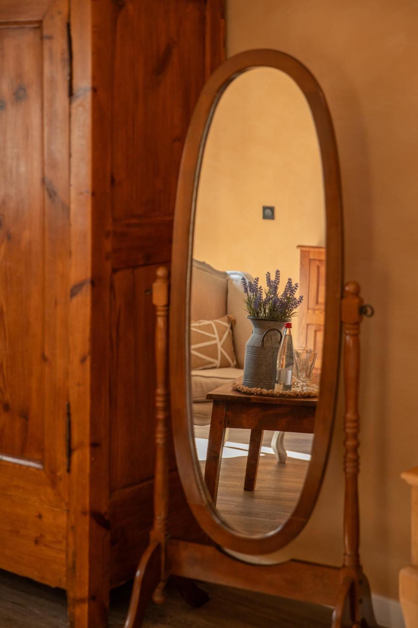 Maison Roucas - Restaurant Et Chambres D'Hotes Solérieux Esterno foto