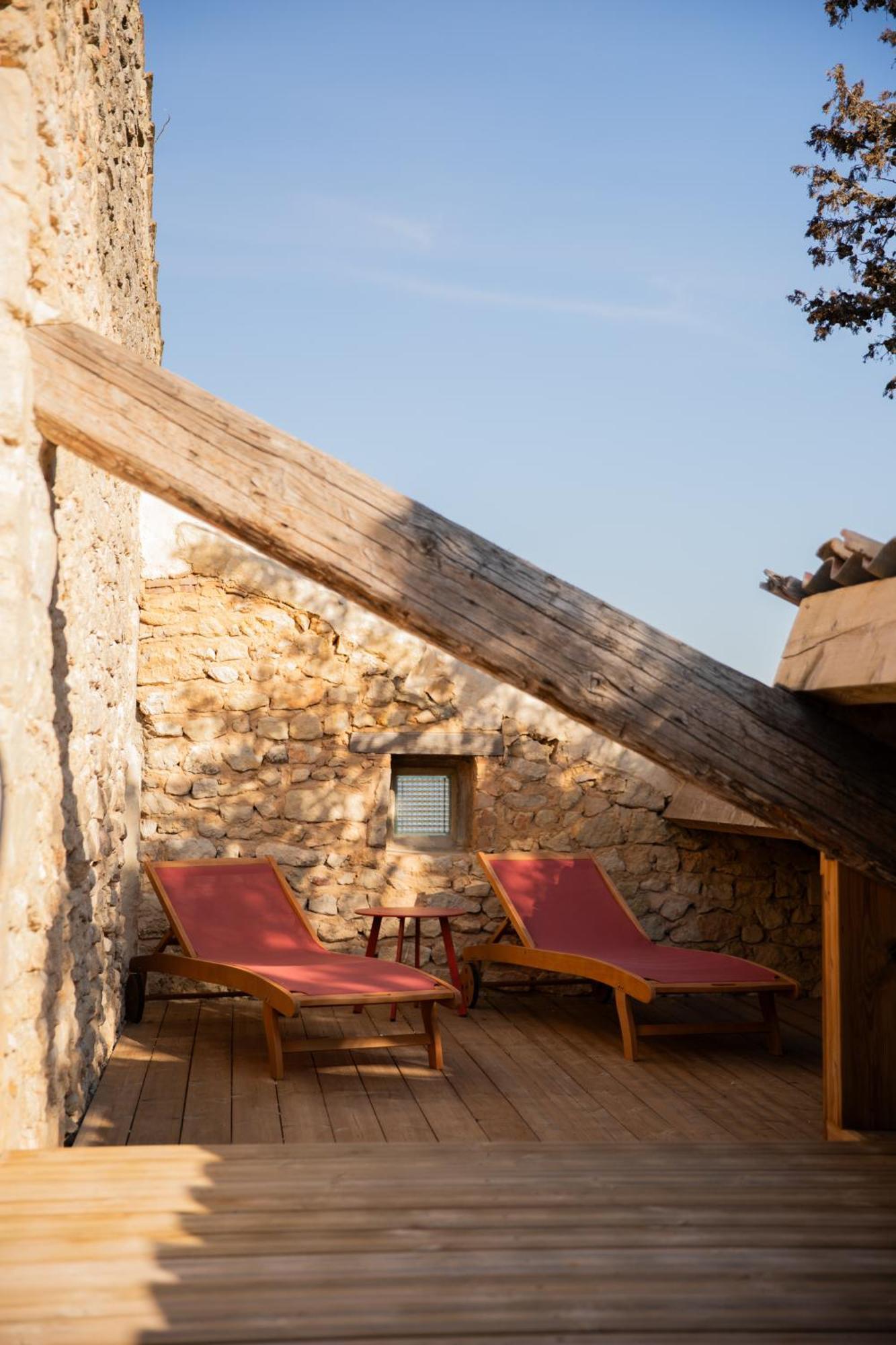 Maison Roucas - Restaurant Et Chambres D'Hotes Solérieux Esterno foto