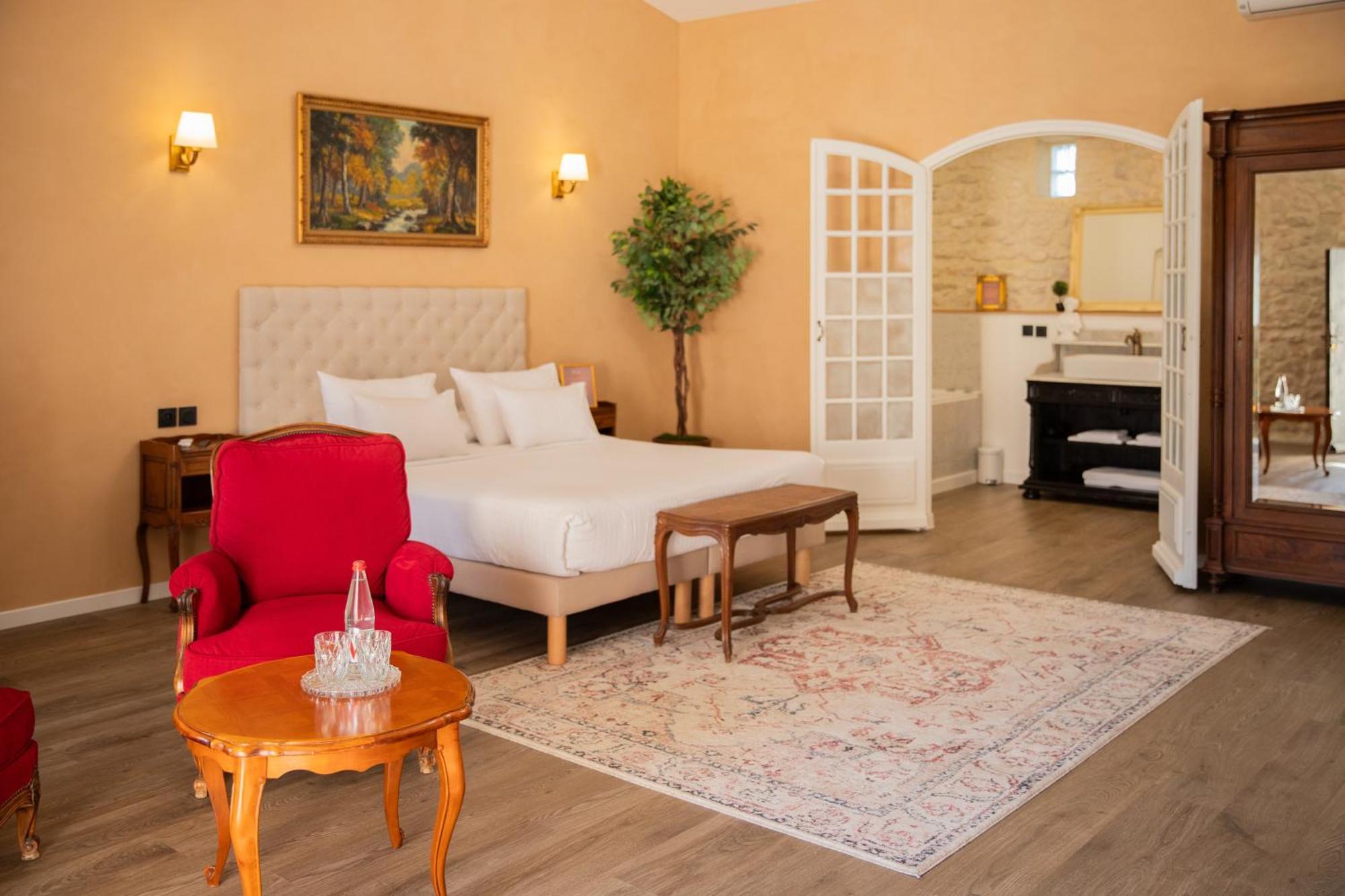 Maison Roucas - Restaurant Et Chambres D'Hotes Solérieux Esterno foto